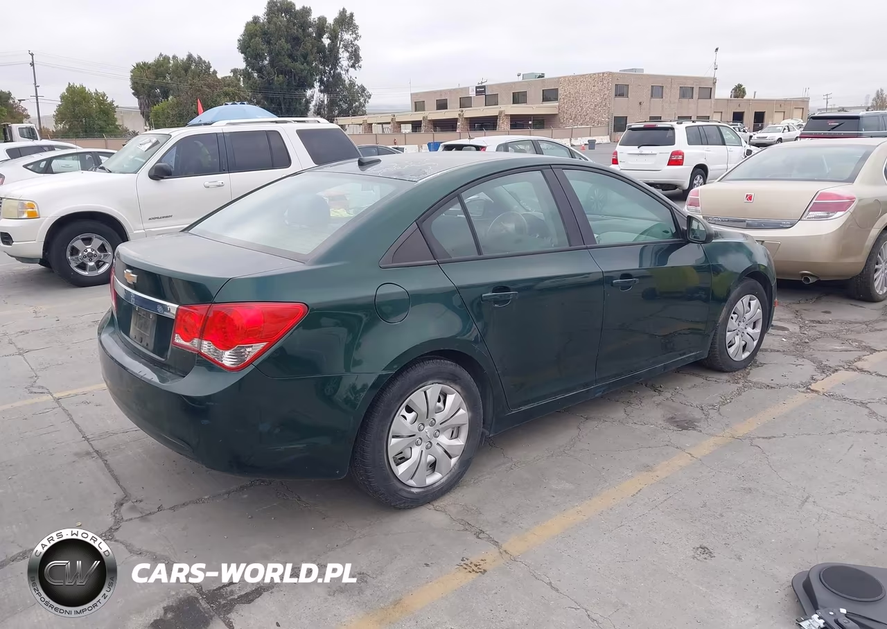 2014 Chevrolet Cruze Ls Auto VIN:1G1PA5SG0E7246654 - 4