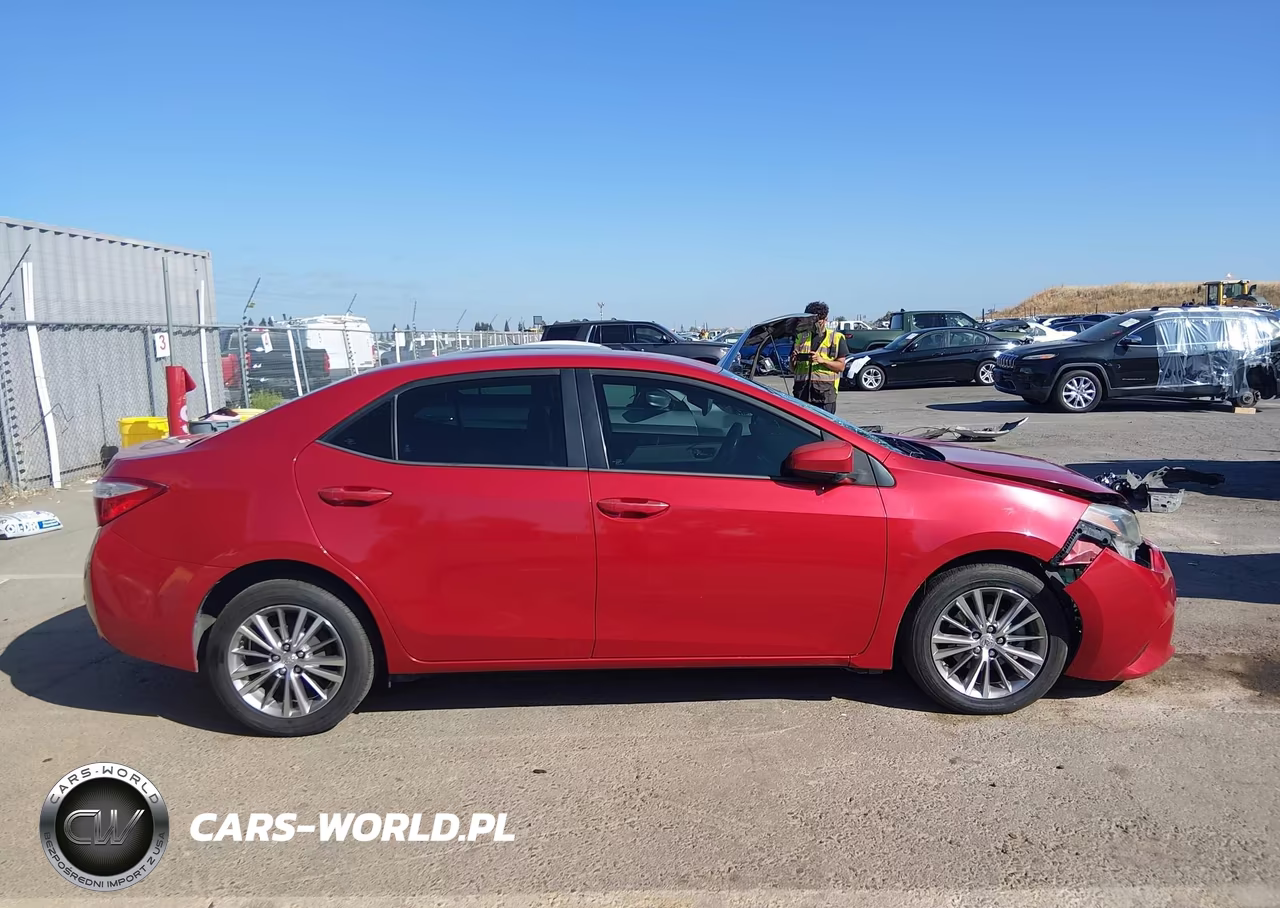 2015 Toyota Corolla Le Plus VIN:5YFBURHE8FP337192 - 15