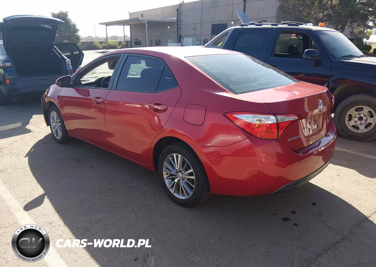 2015 Toyota Corolla Le Plus VIN:5YFBURHE8FP337192 - 3