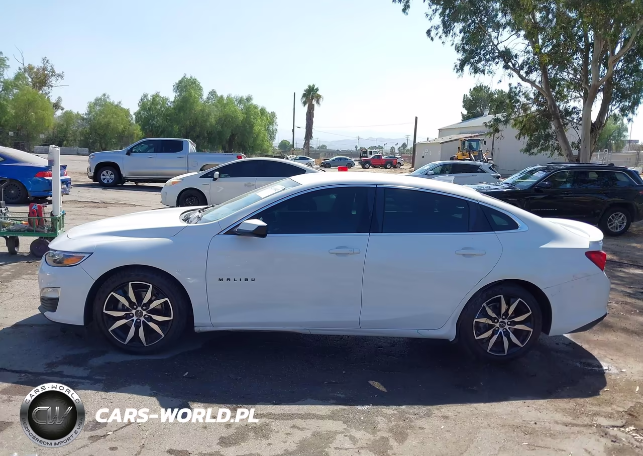 2021 Chevrolet Malibu Fwd Rs VIN:1G1ZG5ST2MF089038 - 14