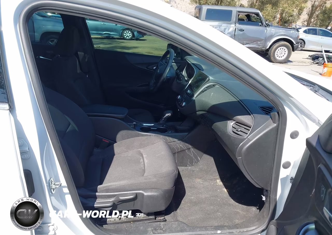 2021 Chevrolet Malibu Fwd Rs VIN:1G1ZG5ST2MF089038 - 5
