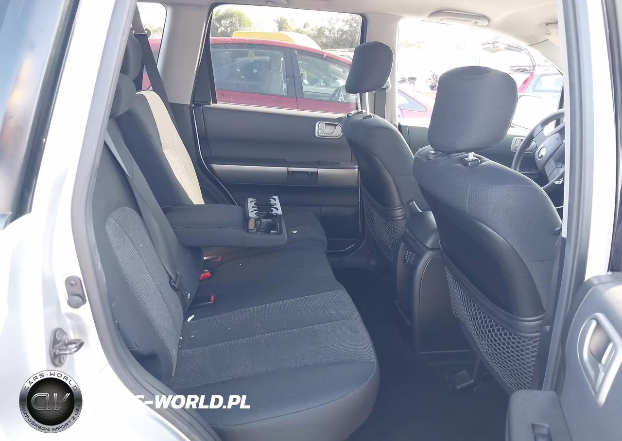 2004 Mitsubishi Endeavor Xls VIN:4A4MM31S04E076794 - 8