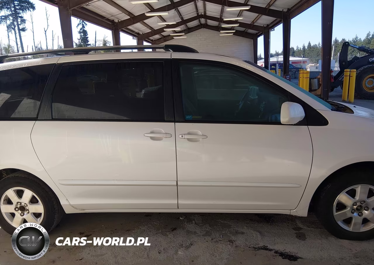 2007 Toyota Sienna Xle VIN:5TDZK22C97S003264 - 13