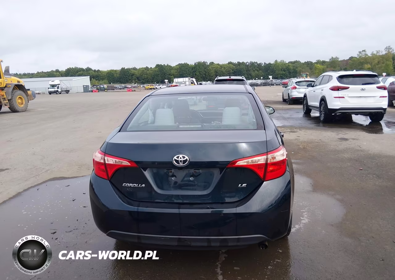 2019 Toyota Corolla Le VIN:2T1BURHE5KC233656 - 17