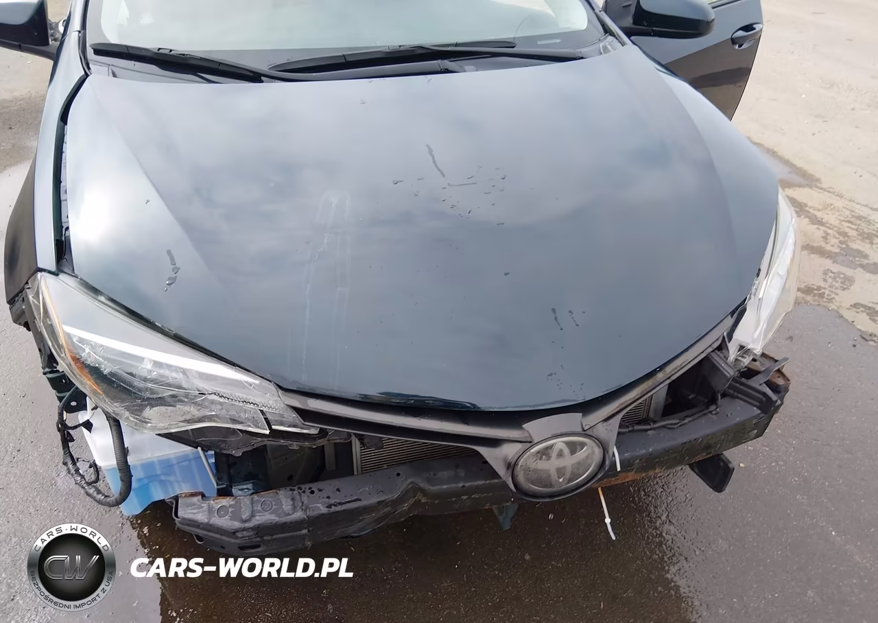 2019 Toyota Corolla Le VIN:2T1BURHE5KC233656 - 6