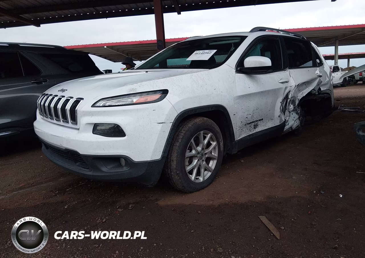 2017 Jeep Cherokee Latitude Fwd VIN:1C4PJLCS3HD232364 - 2