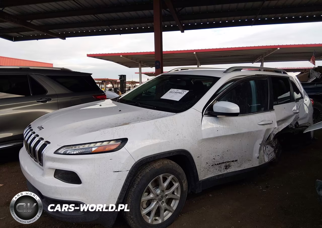 2017 Jeep Cherokee Latitude Fwd VIN:1C4PJLCS3HD232364 - 6