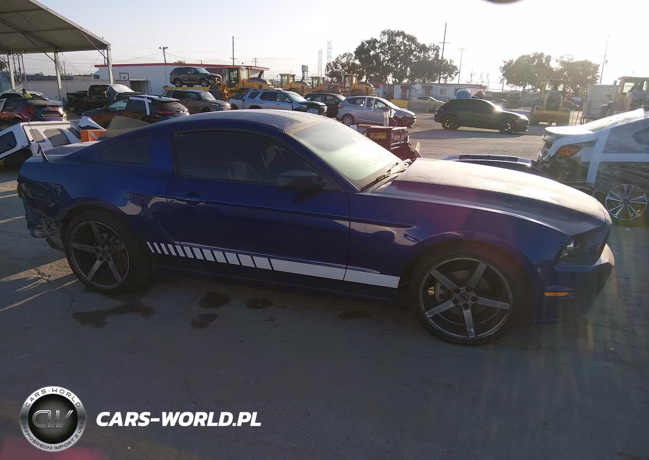 2014 Ford Mustang V6 VIN:1ZVBP8AM1E5288722 - 14