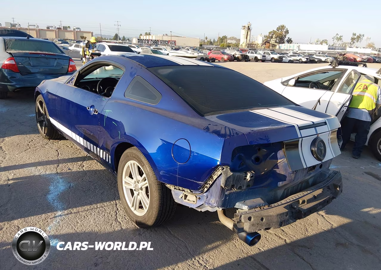 2014 Ford Mustang V6 VIN:1ZVBP8AM1E5288722 - 3
