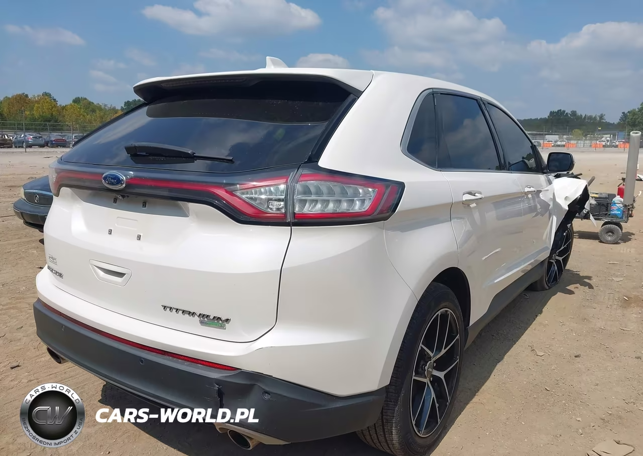2018 Ford Edge Titanium VIN:2FMPK3K96JBC09812 - 4