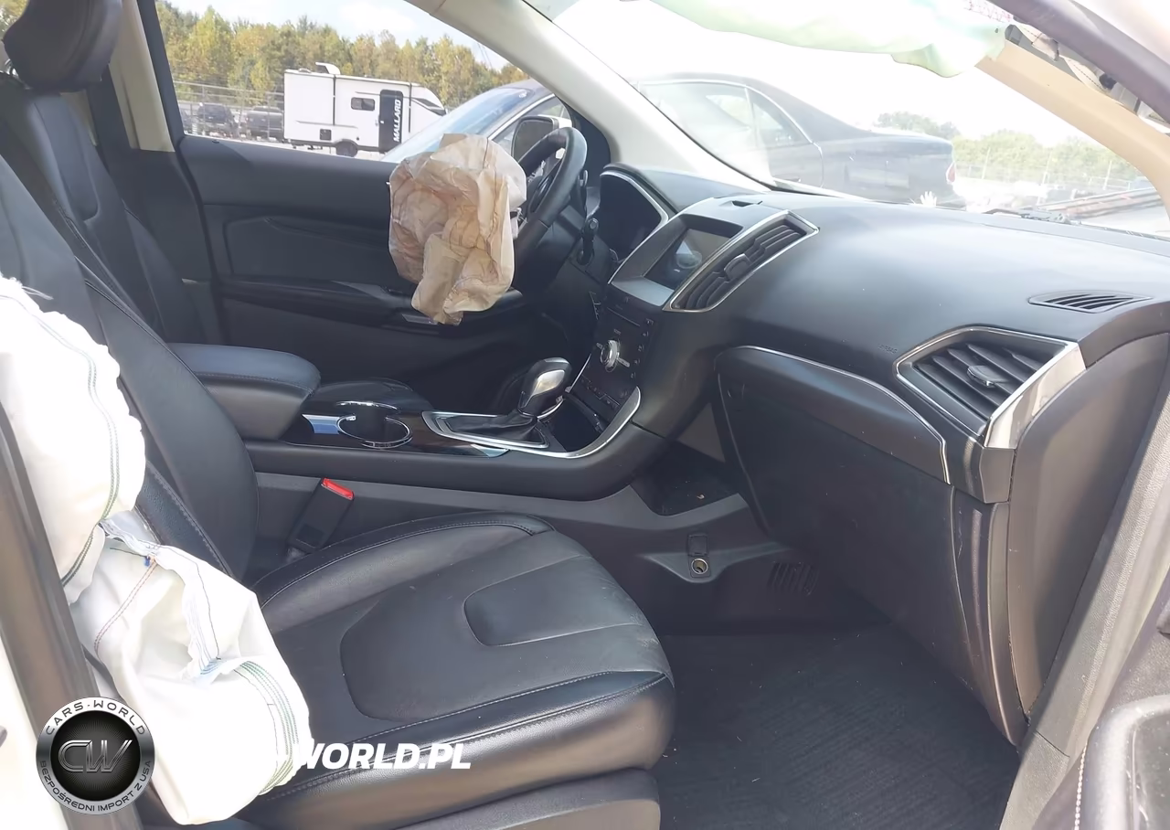 2018 Ford Edge Titanium VIN:2FMPK3K96JBC09812 - 5