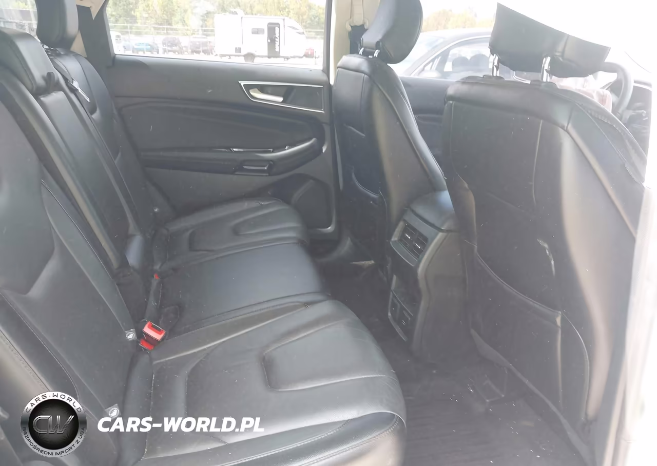 2018 Ford Edge Titanium VIN:2FMPK3K96JBC09812 - 8
