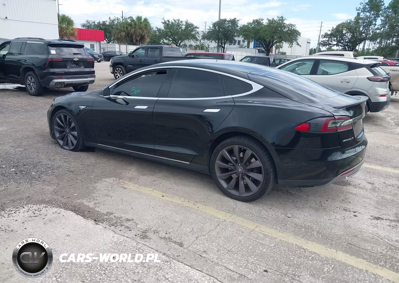 2013 Tesla Model S Performance VIN:5YJSA1CP5DFP12726 - 3