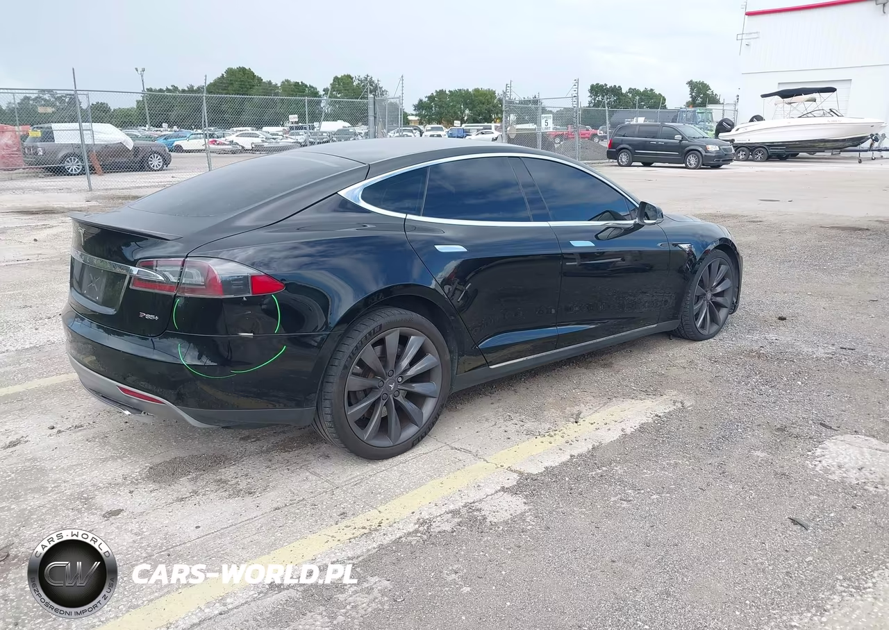 2013 Tesla Model S Performance VIN:5YJSA1CP5DFP12726 - 4