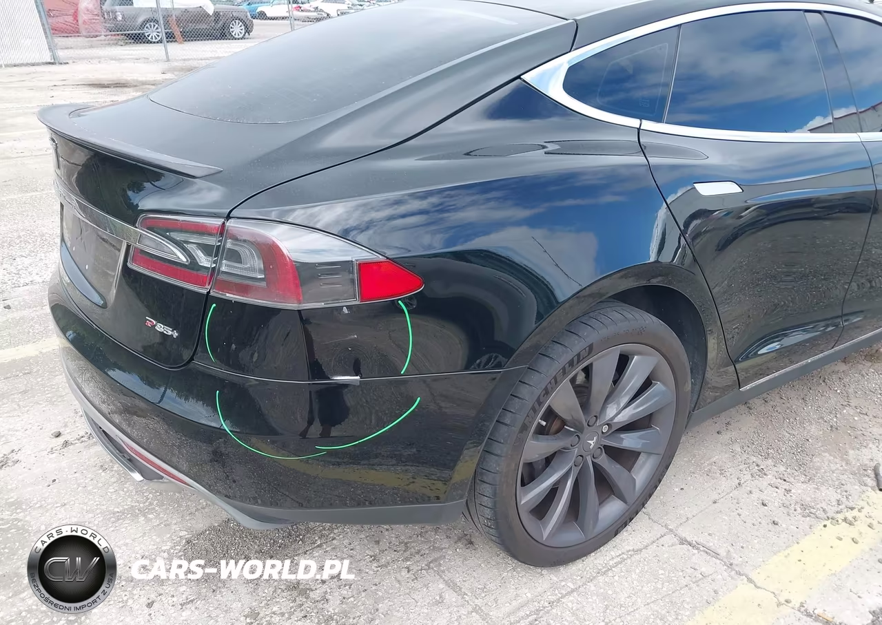 2013 Tesla Model S Performance VIN:5YJSA1CP5DFP12726 - 6