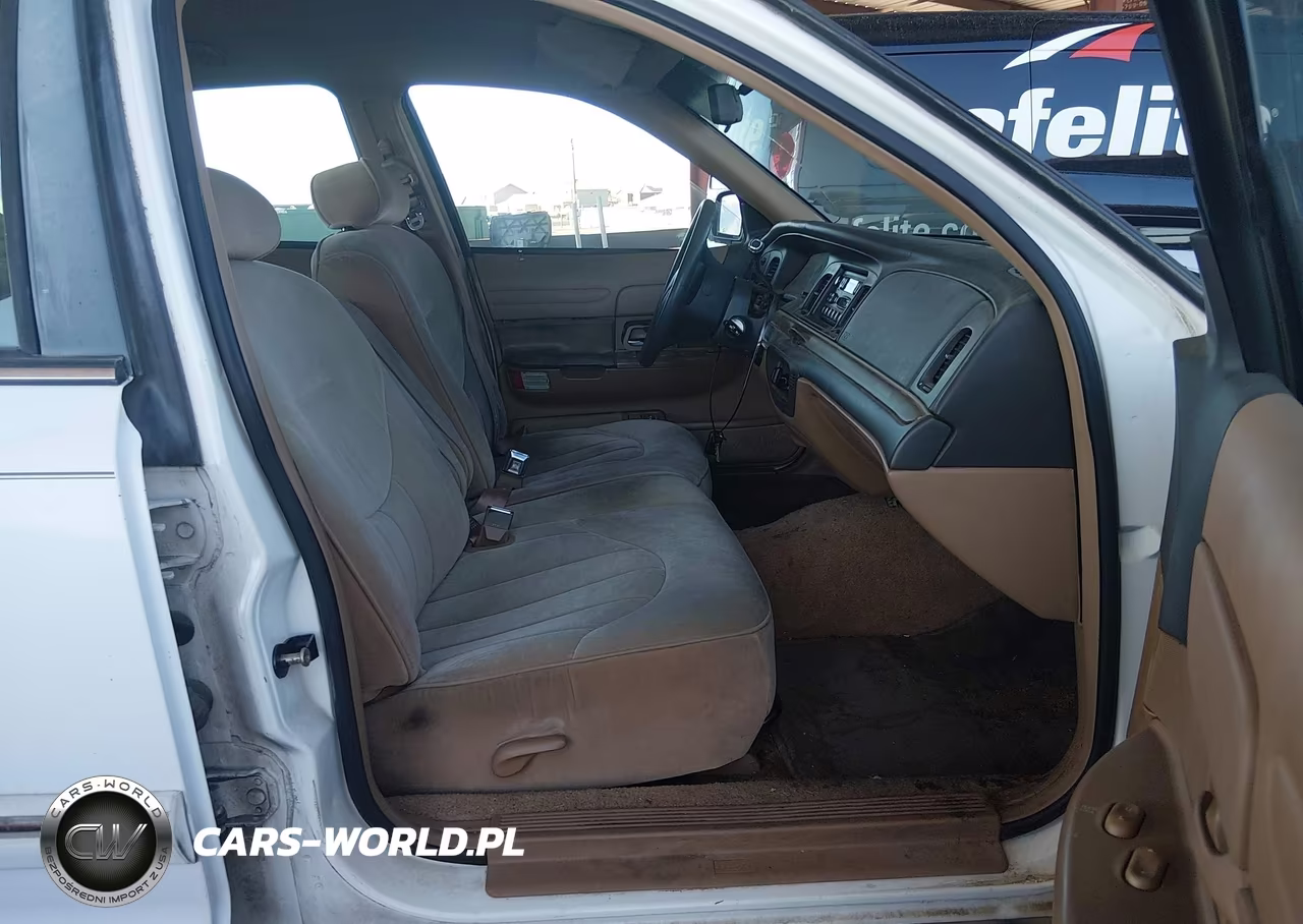 1996 Ford Crown Victoria VIN:2FALP7362TX107578 - 5