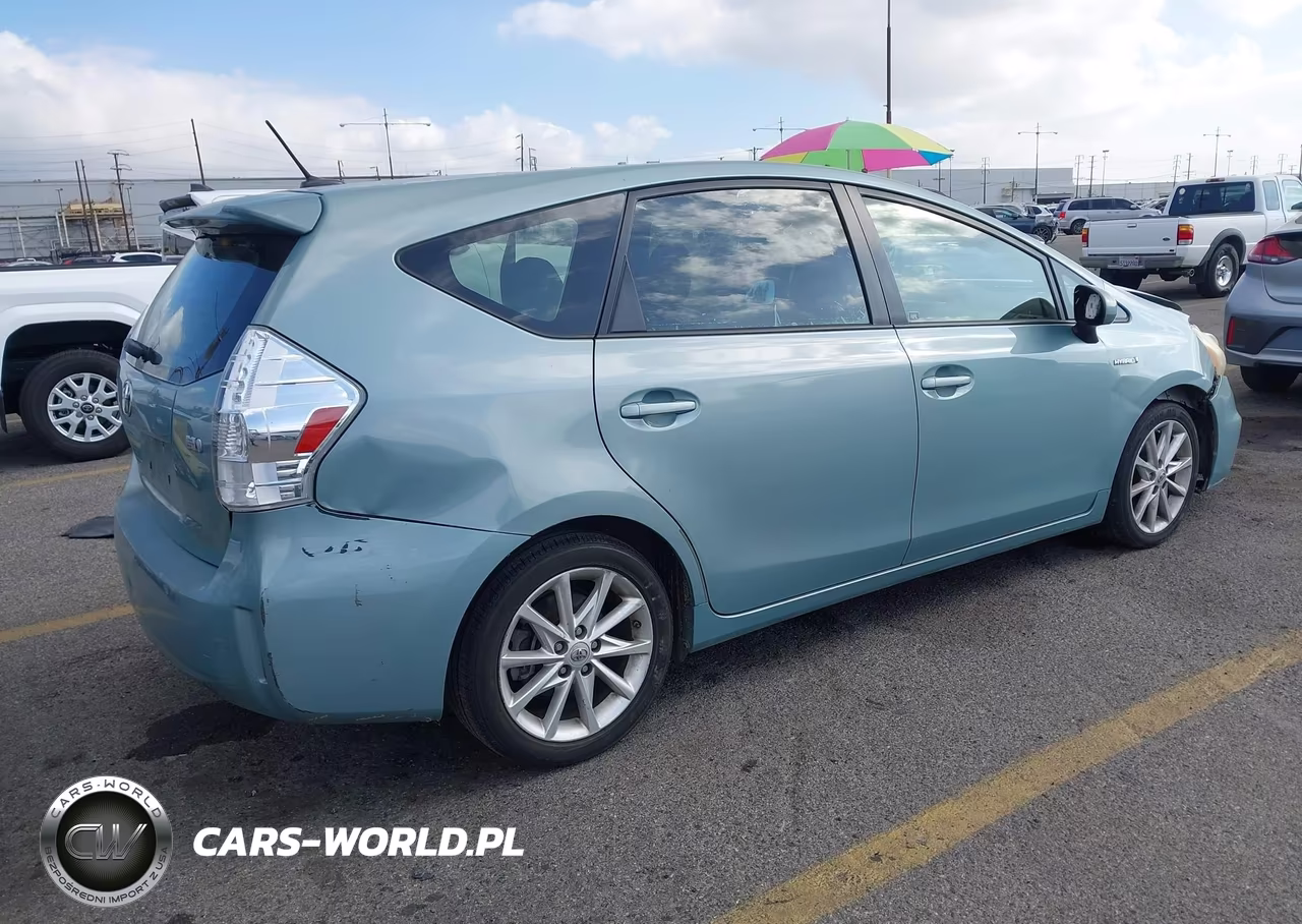 2013 Toyota Prius V Five VIN:JTDZN3EU8D3289283 - 4