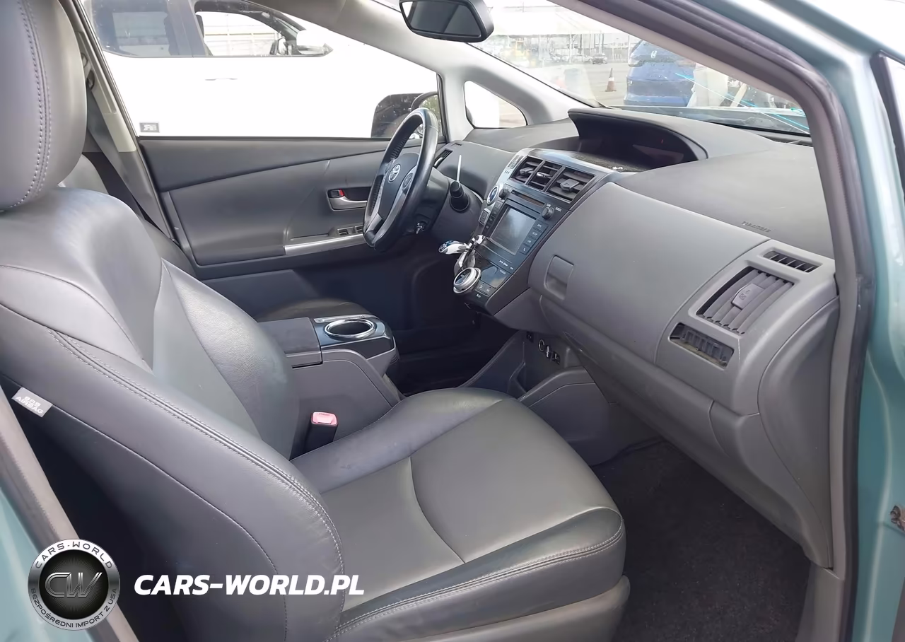 2013 Toyota Prius V Five VIN:JTDZN3EU8D3289283 - 5