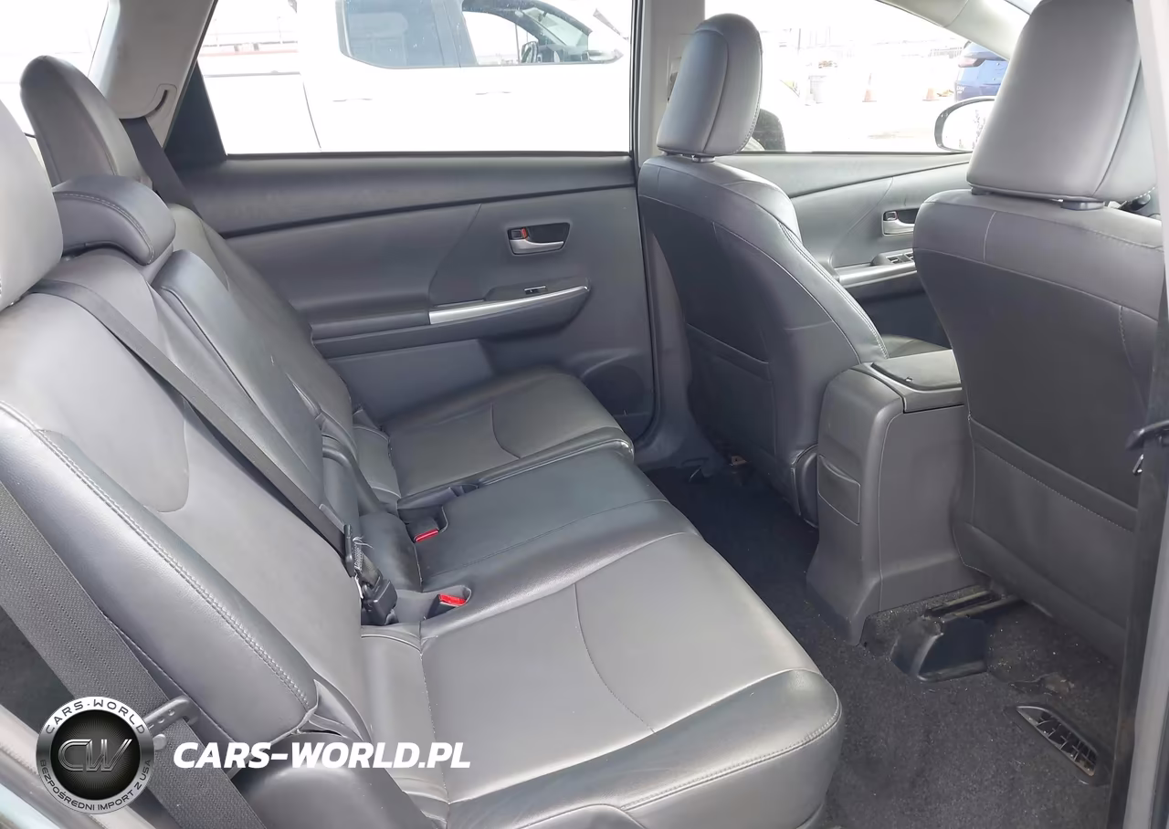 2013 Toyota Prius V Five VIN:JTDZN3EU8D3289283 - 8