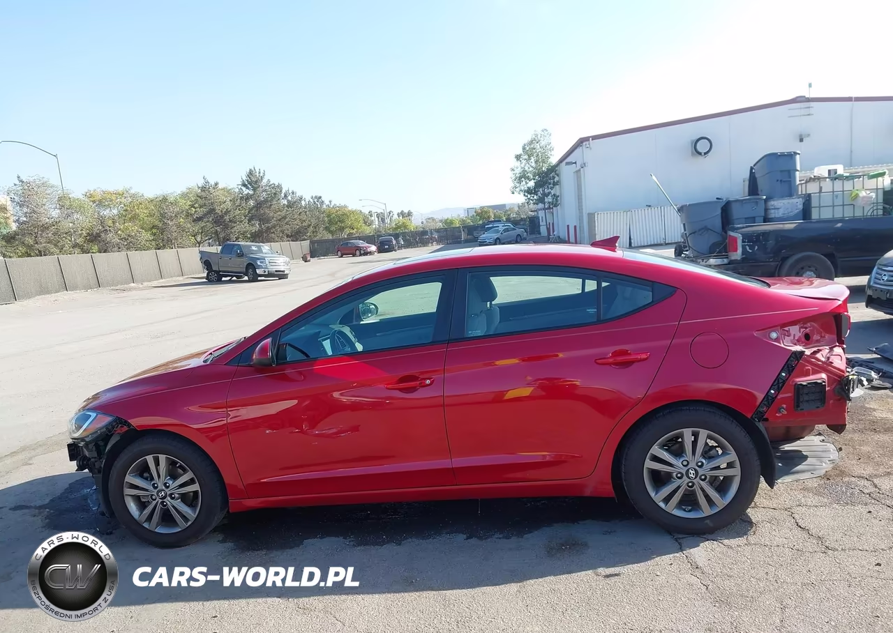 2018 Hyundai Elantra Value Edition VIN:5NPD84LF5JH379647 - 15