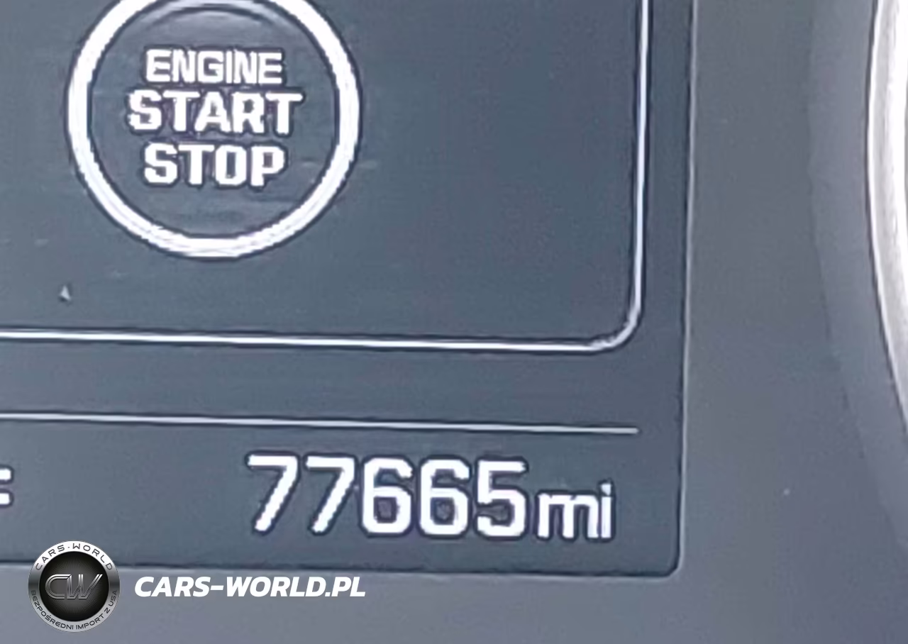 2018 Hyundai Elantra Value Edition VIN:5NPD84LF5JH379647 - 16