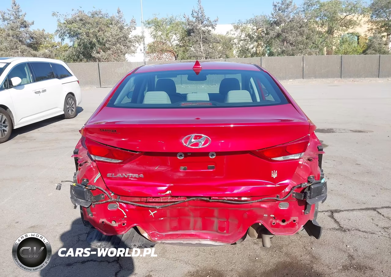 2018 Hyundai Elantra Value Edition VIN:5NPD84LF5JH379647 - 17