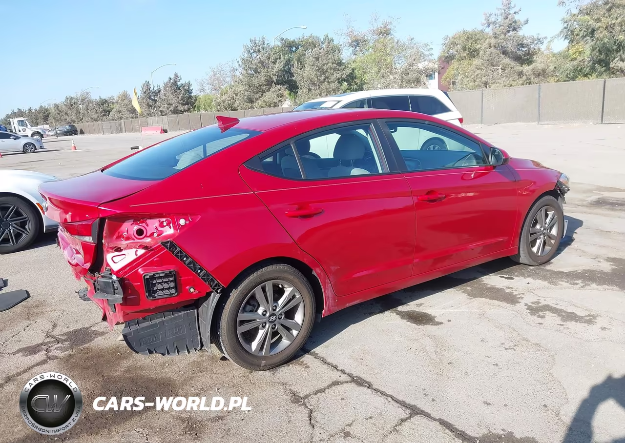 2018 Hyundai Elantra Value Edition VIN:5NPD84LF5JH379647 - 4