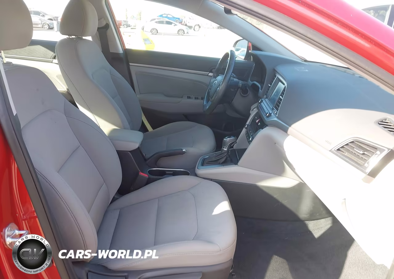 2018 Hyundai Elantra Value Edition VIN:5NPD84LF5JH379647 - 5