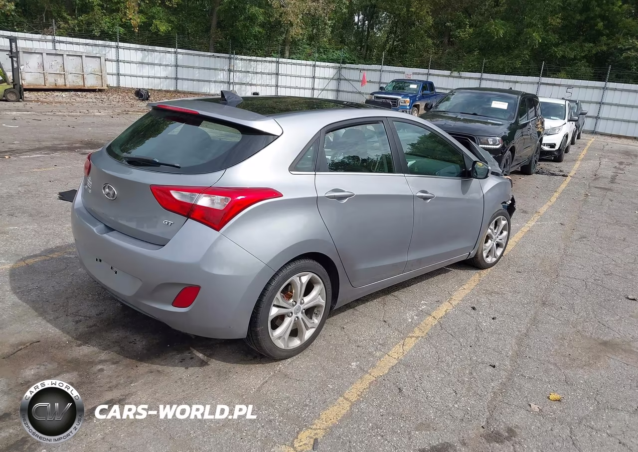 2013 Hyundai Elantra Gt VIN:KMHD35LE1DU151596 - 4