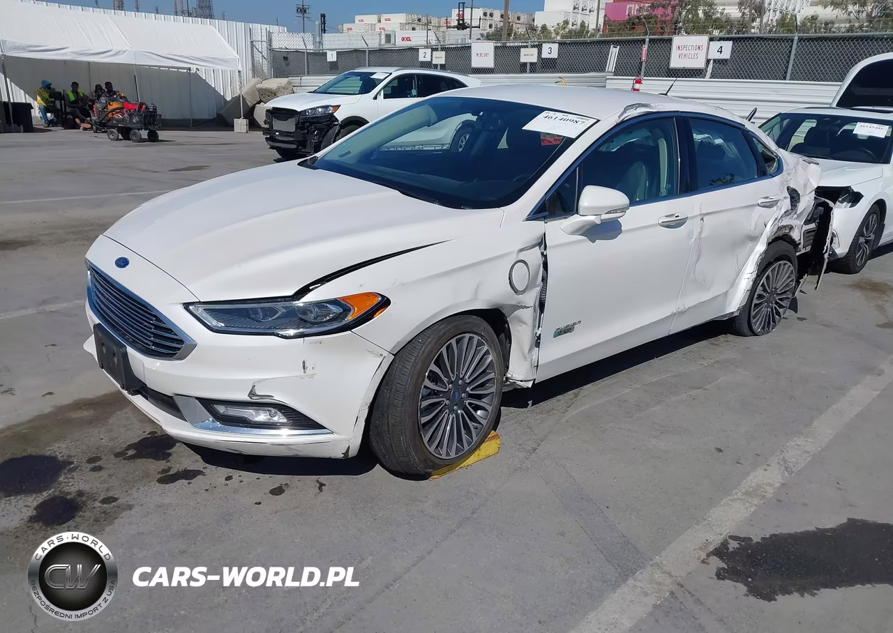 2018 Ford Fusion Energi Titanium VIN:3FA6P0SU1JR110472 - 2