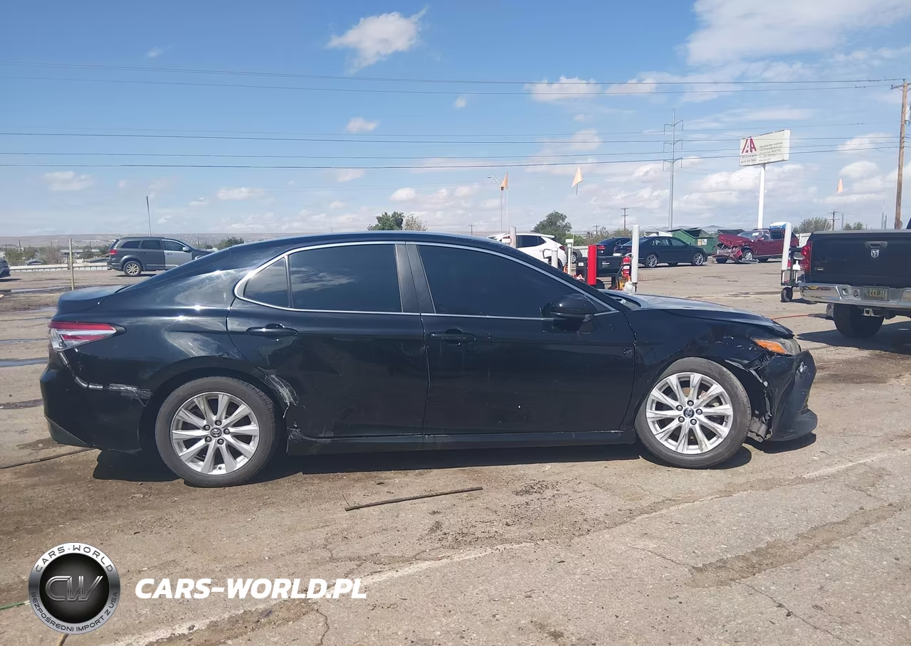 2019 Toyota Camry Le VIN:4T1B11HK9KU706294 - 14