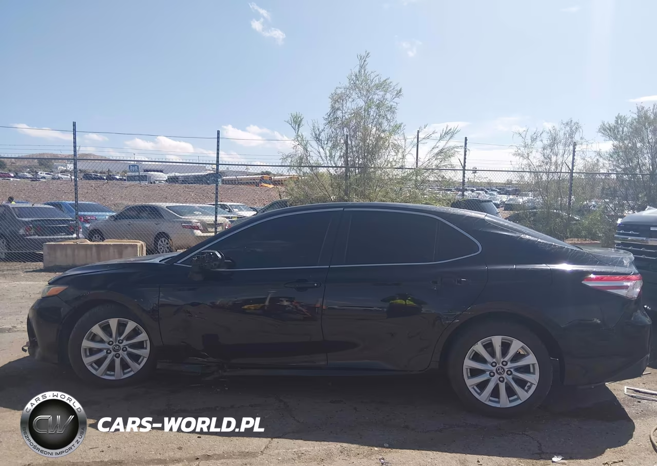 2019 Toyota Camry Le VIN:4T1B11HK9KU706294 - 15