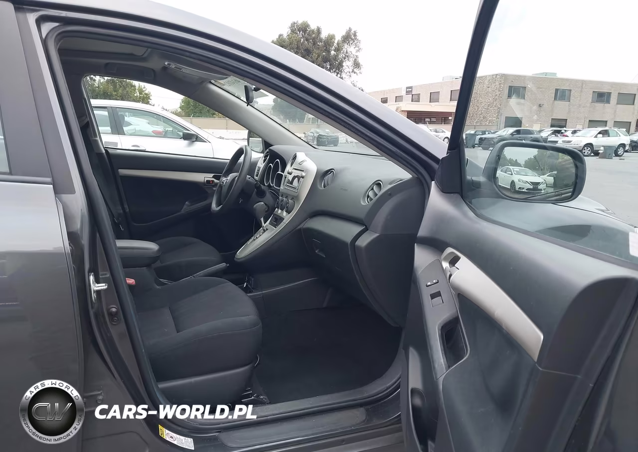 2011 Toyota Matrix S VIN:2T1KE4EE8BC048067 - 5