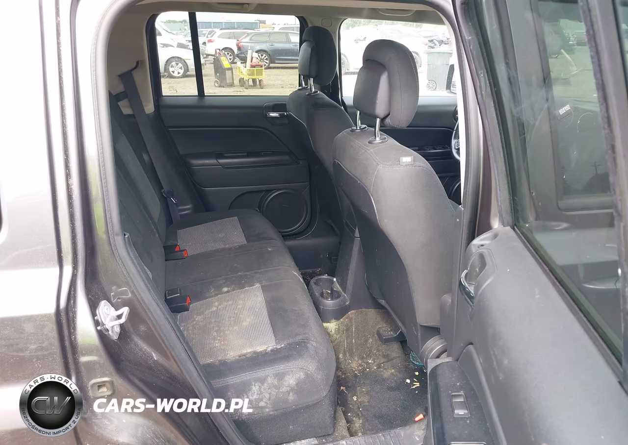 2017 Jeep Patriot Latitude Fwd VIN:1C4NJPFA0HD148584 - 8