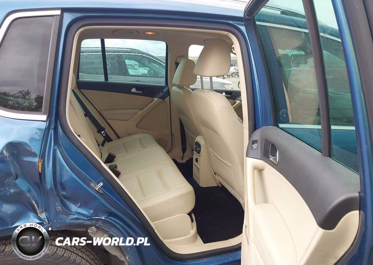 2017 Volkswagen Tiguan 2.0T Wolfsburg Edition VIN:WVGSV7AXXHW509709 - 8