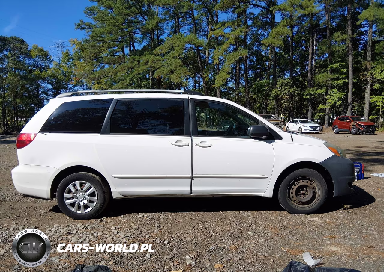 2004 Toyota Sienna Le VIN:5TDZA23C54S207069 - 13