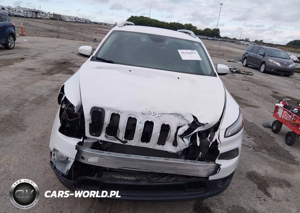 2016 Jeep Cherokee Latitude VIN:1C4PJMCB6GW254920 - 6