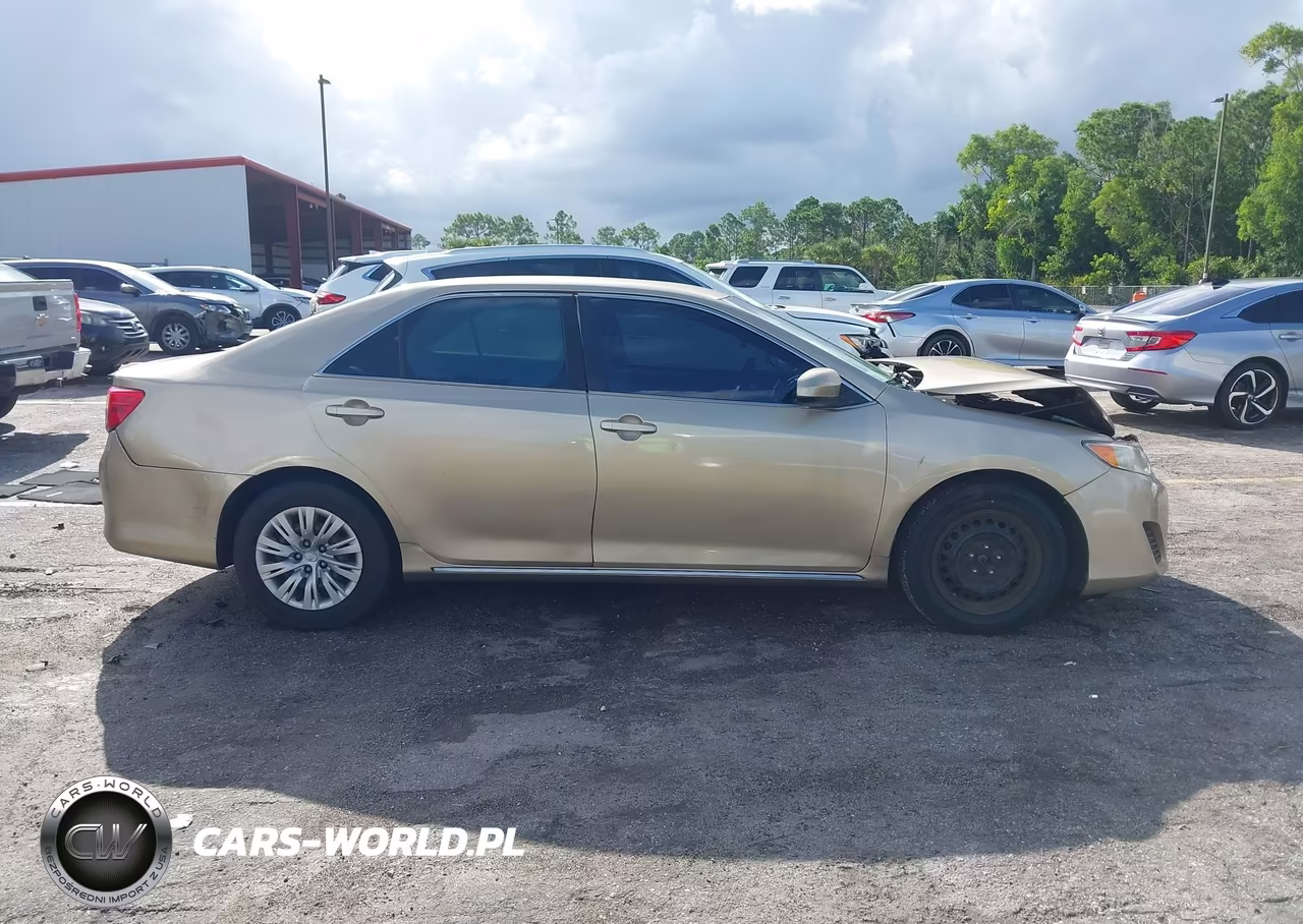 2012 Toyota Camry Le VIN:4T4BF1FK9CR239597 - 13