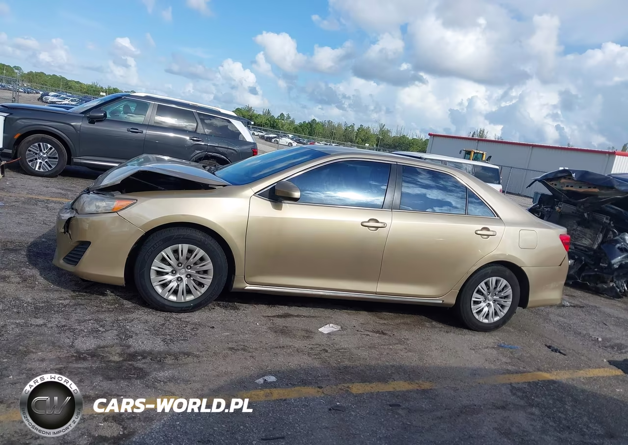 2012 Toyota Camry Le VIN:4T4BF1FK9CR239597 - 14