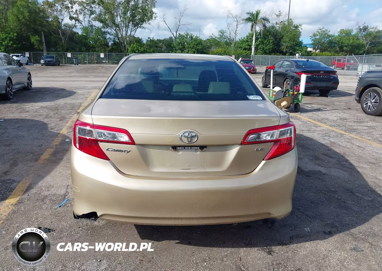 2012 Toyota Camry Le VIN:4T4BF1FK9CR239597 - 16
