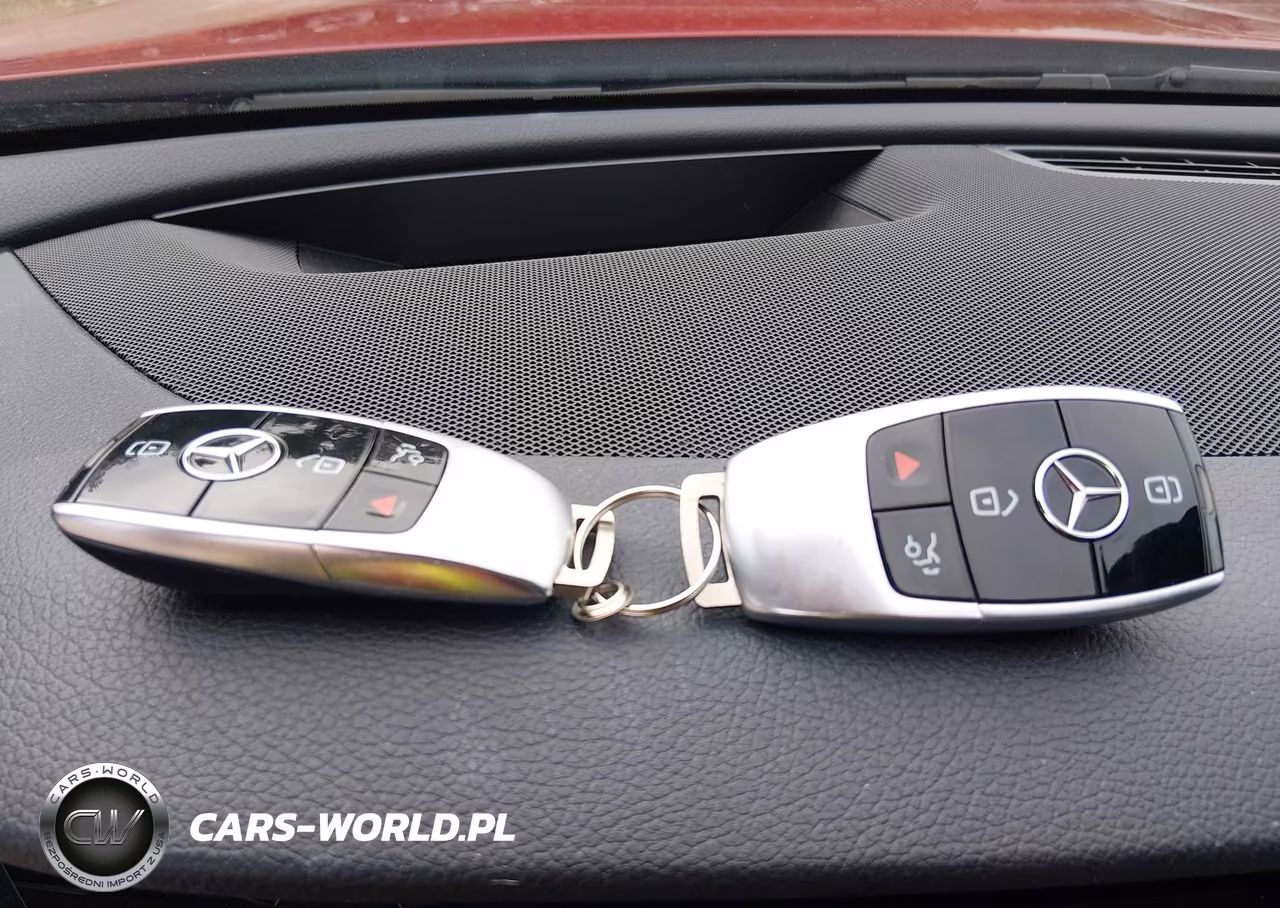 2020 Mercedes-Benz E 350 4Matic VIN:WDDZF8EB6LA730076 - 11