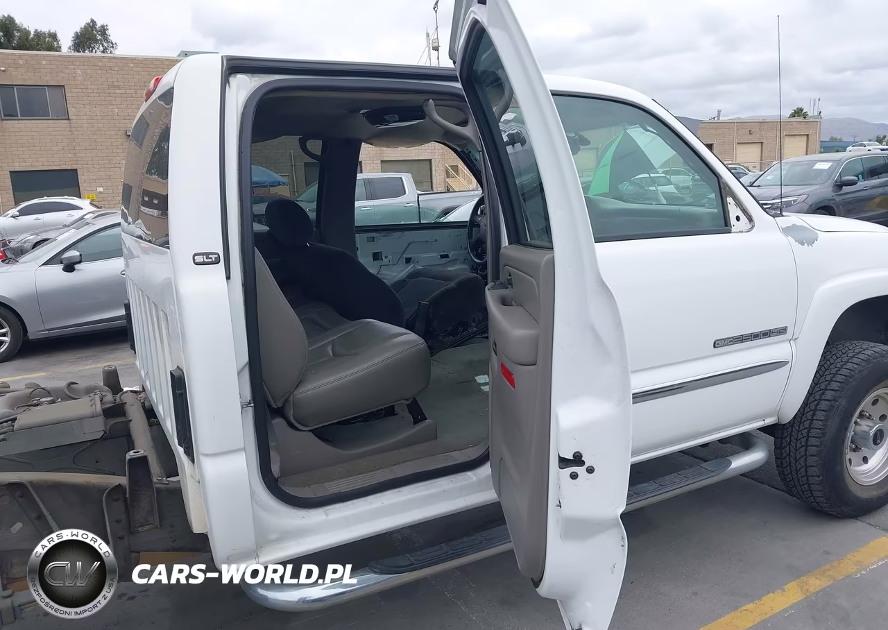 2006 GMC Sierra 2500Hd Slt VIN:1GTHK23U16F132455 - 8