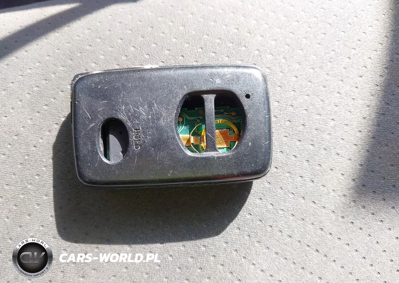 2013 Toyota Prius Two VIN:JTDKN3DU8D0341886 - 11