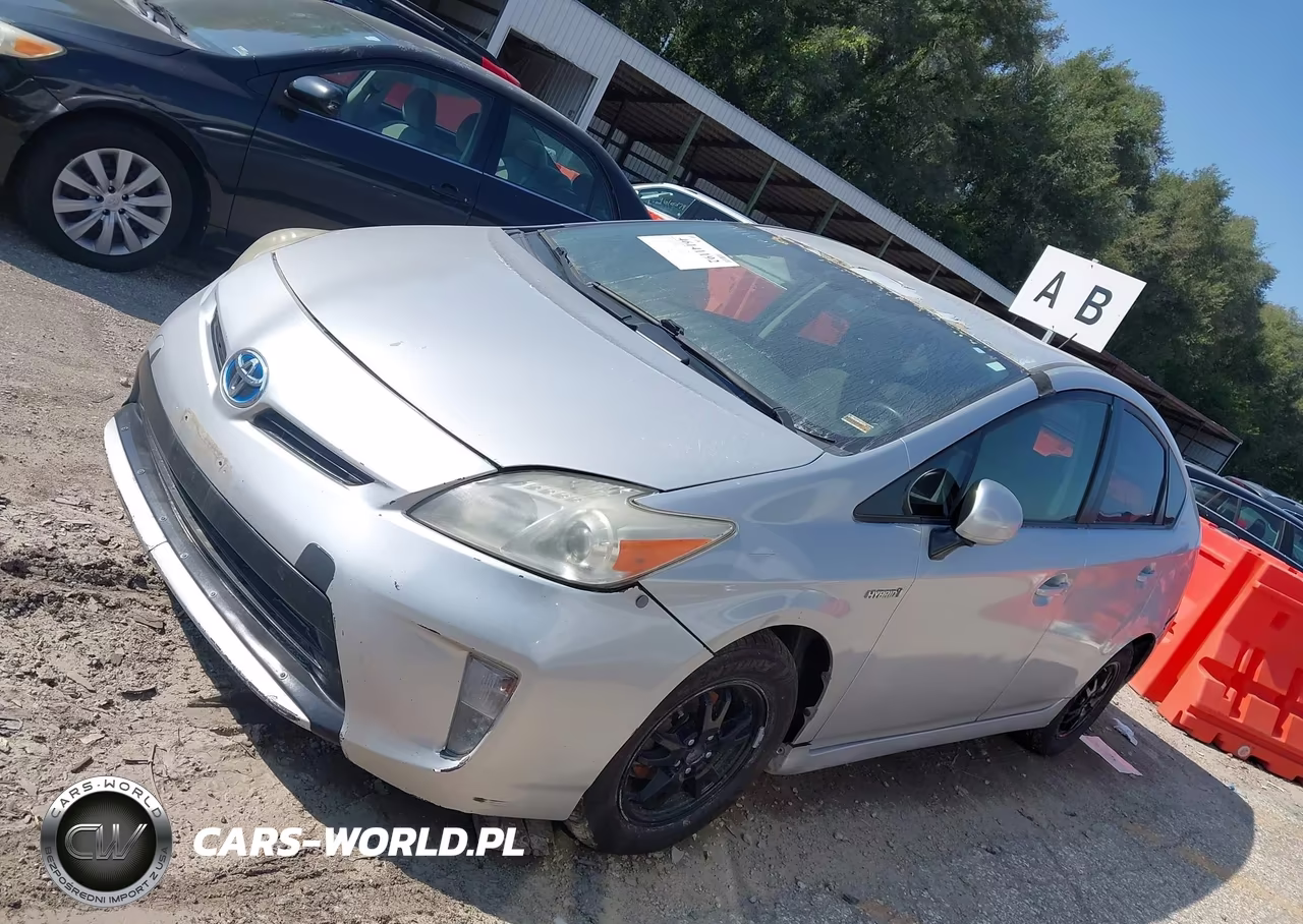 2013 Toyota Prius Two VIN:JTDKN3DU8D0341886 - 14