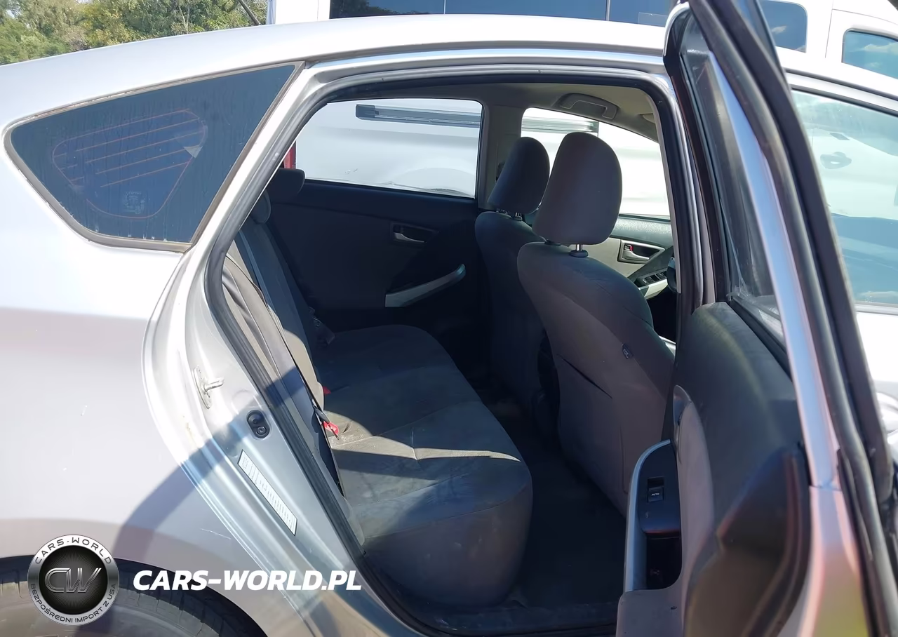 2013 Toyota Prius Two VIN:JTDKN3DU8D0341886 - 8