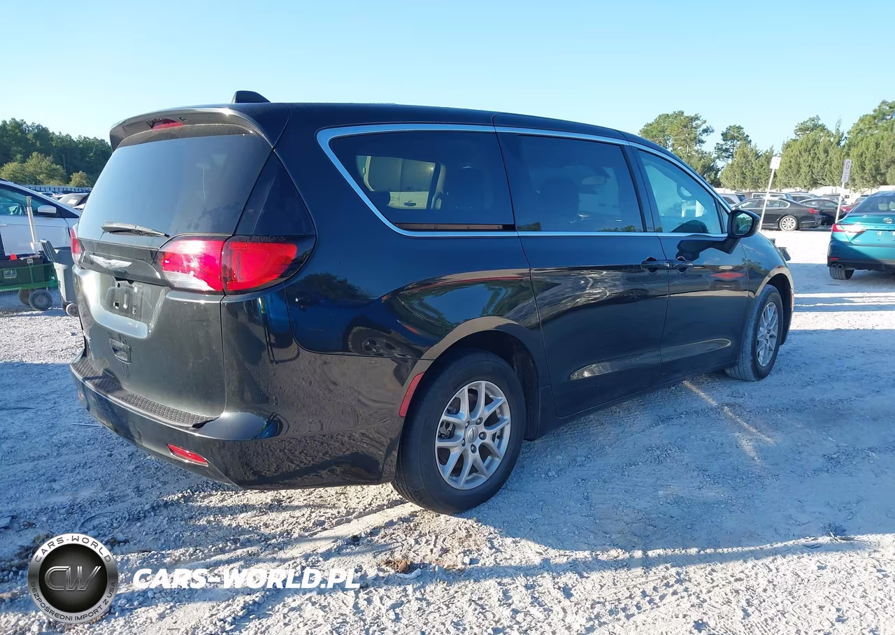 2022 Chrysler Voyager Lx VIN:2C4RC1CG5NR230367 - 4