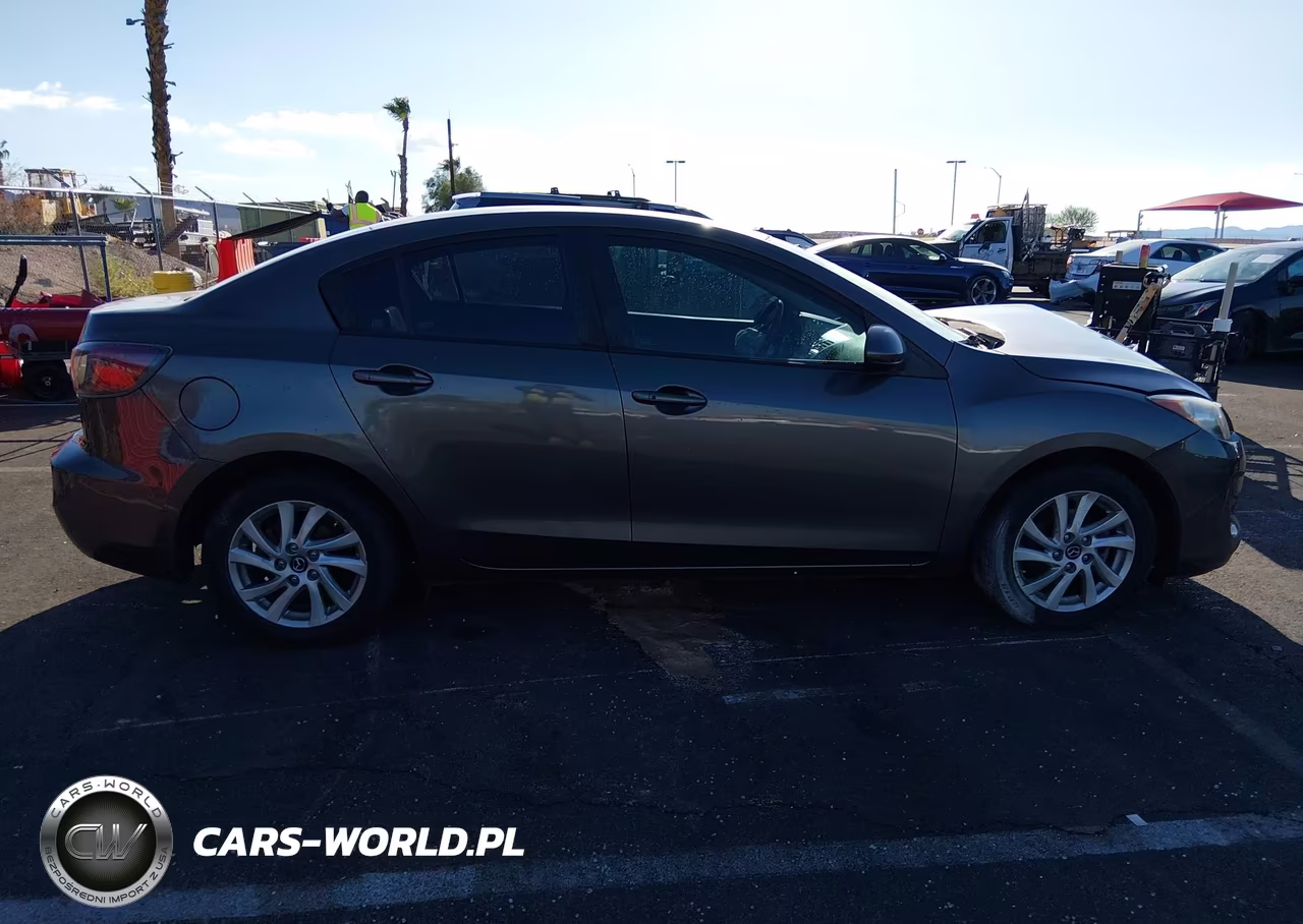 2013 Mazda Mazda3 I Touring VIN:JM1BL1VP2D1790607 - 13