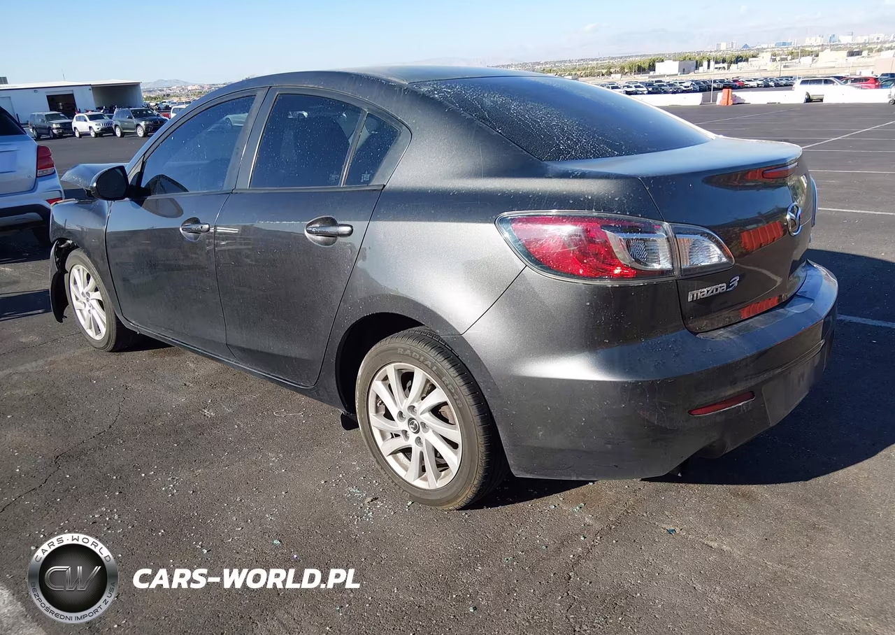 2013 Mazda Mazda3 I Touring VIN:JM1BL1VP2D1790607 - 3