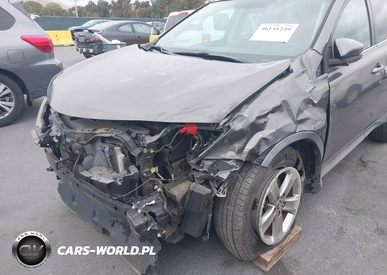 2015 Toyota Rav4 Xle VIN:2T3RFREV8FW339091 - 14