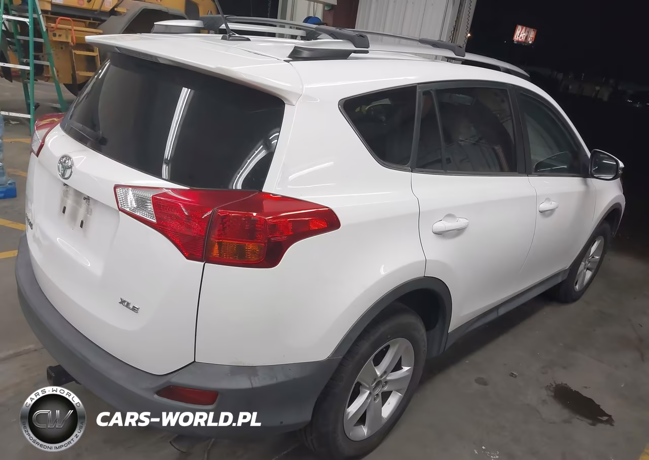 2013 Toyota Rav4 Xle VIN:2T3WFREV8DW061275 - 4